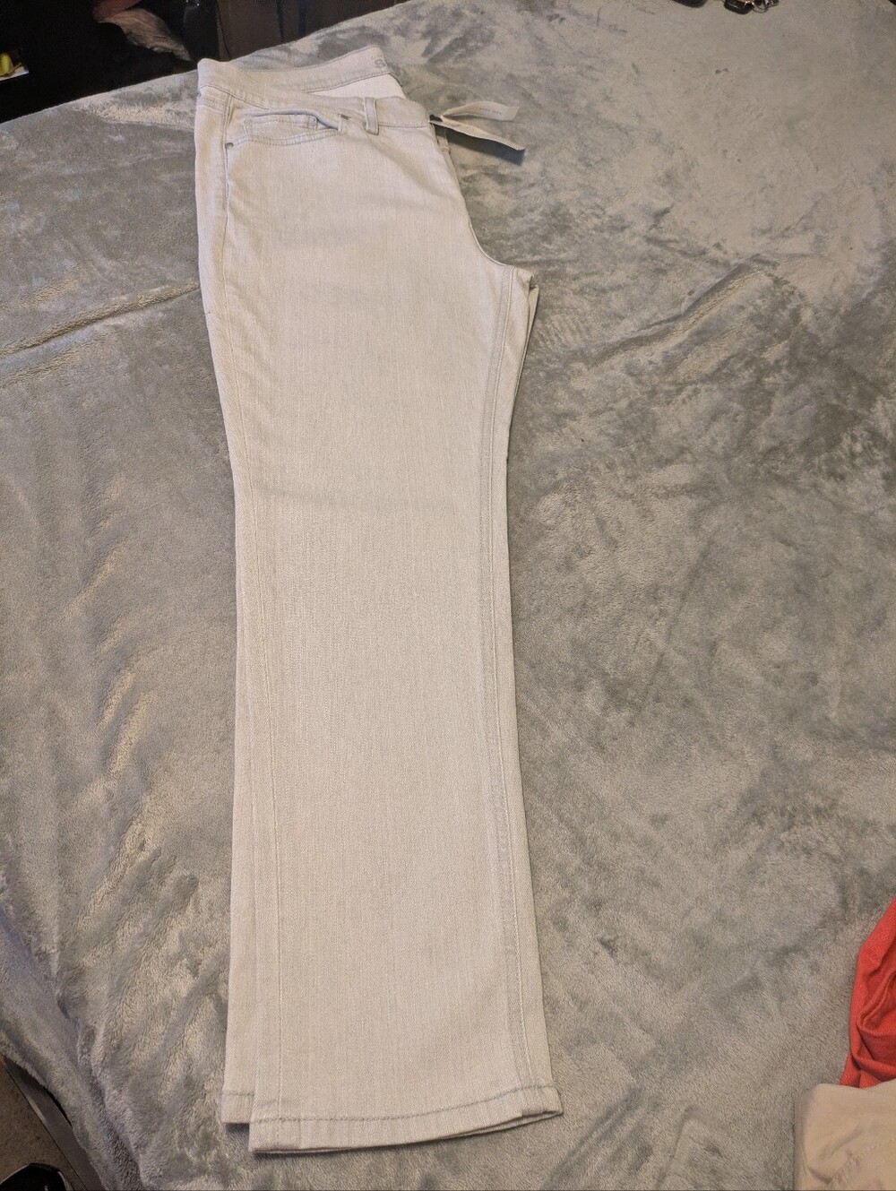NWT New York & Company Skinny Ankle Jeans Size 14 Light Gray